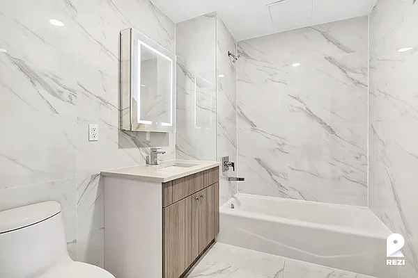 Rented by REZI | media 19