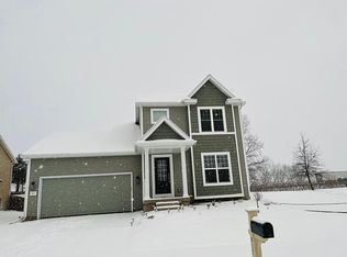 817 Tony Dr, Madison, WI 53704