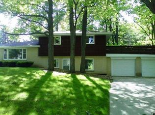 926 La Count Rd, Green Bay, WI 54313