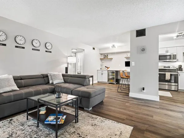 4620 W McNab Rd APT B1, Pompano Beach, FL 33069