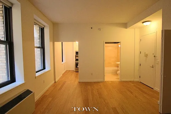 Rented by Town Residential | media 32