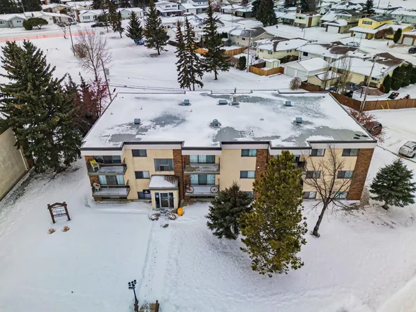 5333 49th Ave, Vegreville, AB T9C 1P5