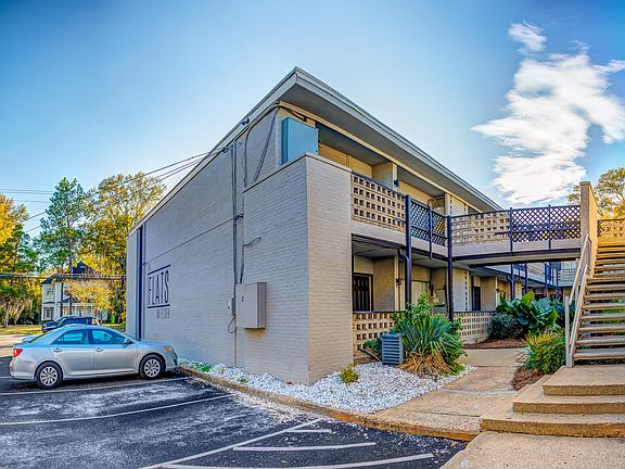 4th image of 395 Felder Ave #107