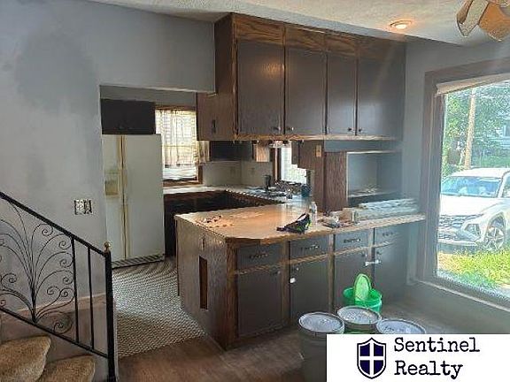 3rd image of 6120 N 30th St