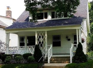 3718 N Prospect Ave, Shorewood, WI 53211