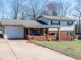 1007 Ridge Dr, Newton, NC 28658