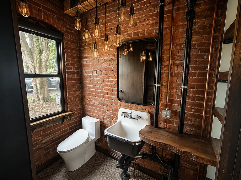149 Van Rensselaer St #1 — Photo 9