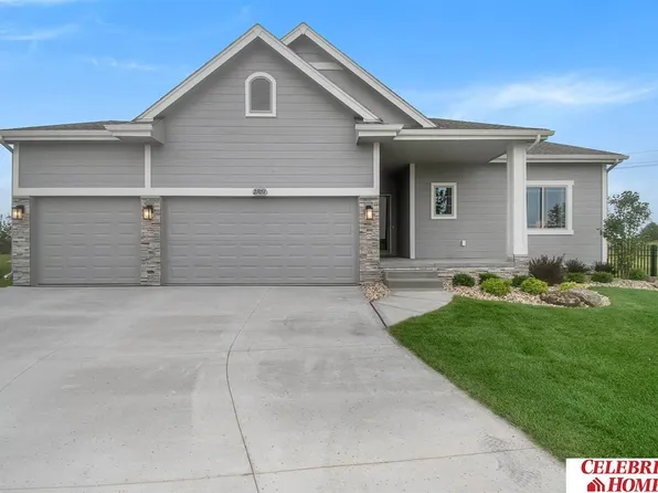 13542 S 54th St, Papillion, NE 68133