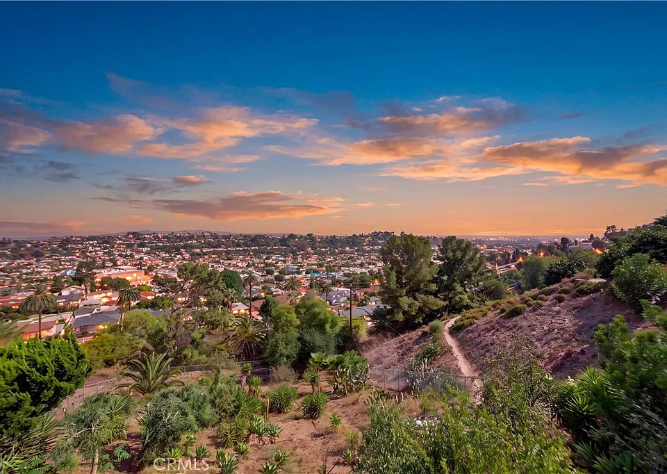 398 Montechico Dr