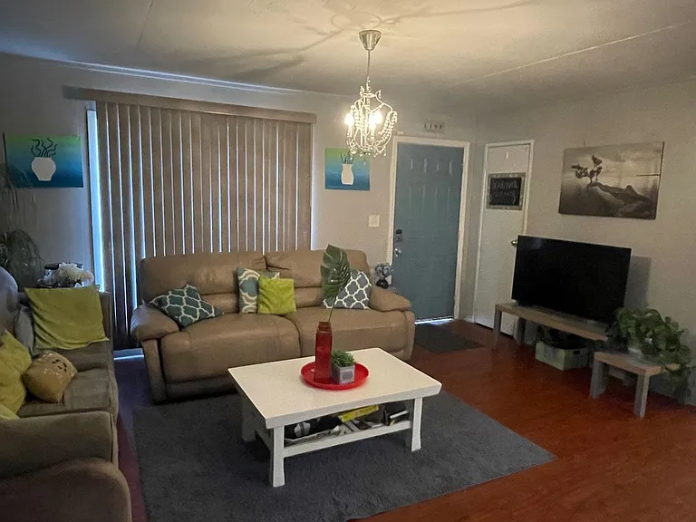 1224 Octavia St SE — Photo 6