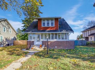 917 North 6th STREET, Manitowoc, WI 54220