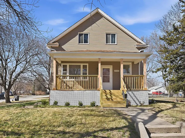 1620 S 9th St — Photo 1