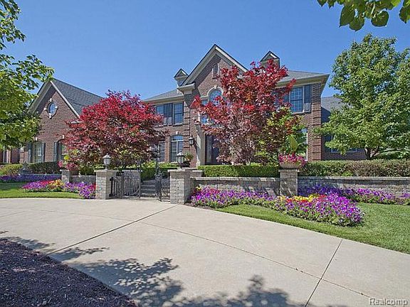 2nd image of 47650 Bellagio Dr