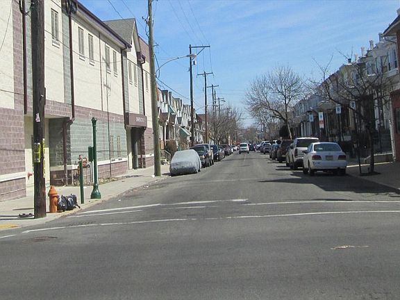 5th image of 5912 Catharine St