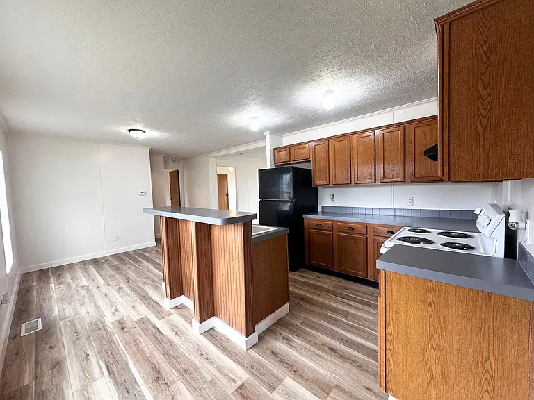 18242 Loyalty Ln — Photo 7
