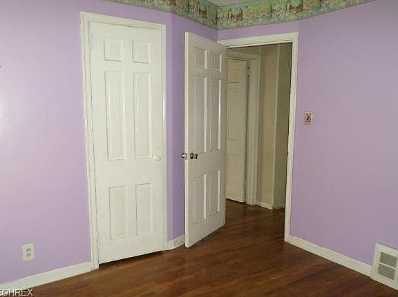 4th image of 875 Chinook Ave