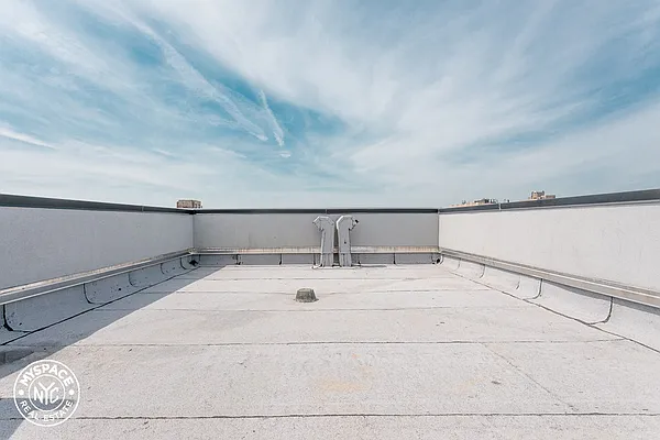 Rented by MySpaceNYC | media 11