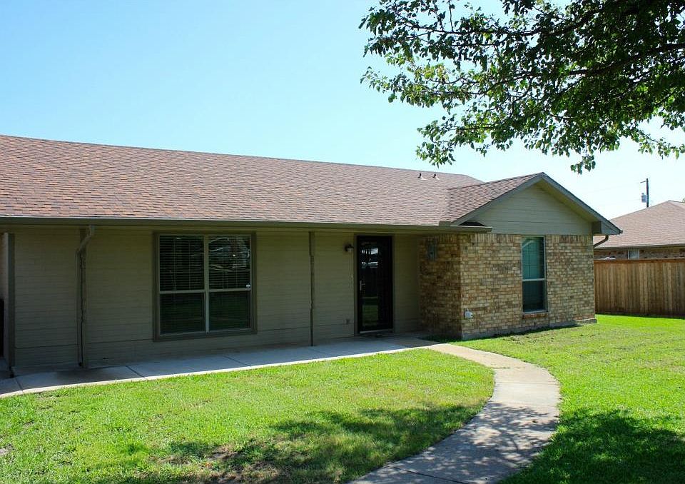 1st image of 103 Becky Ln