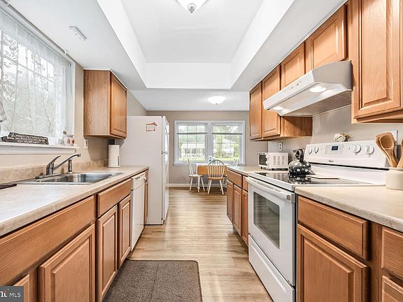 5th image of 7347 Shirley Dr