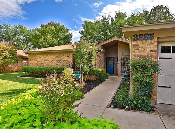 2nd image of 3265 Pheasant Dr