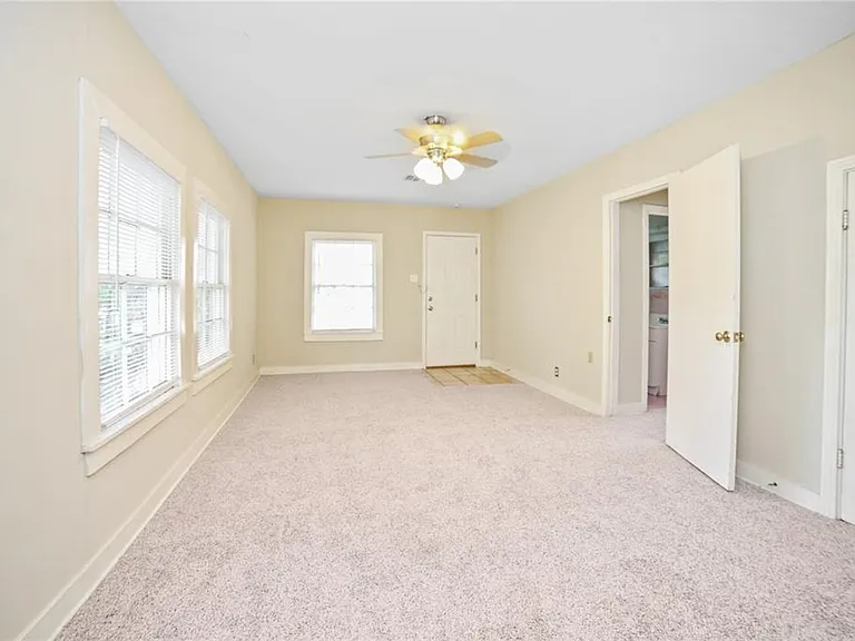 310 Franklin Blvd — Photo 5