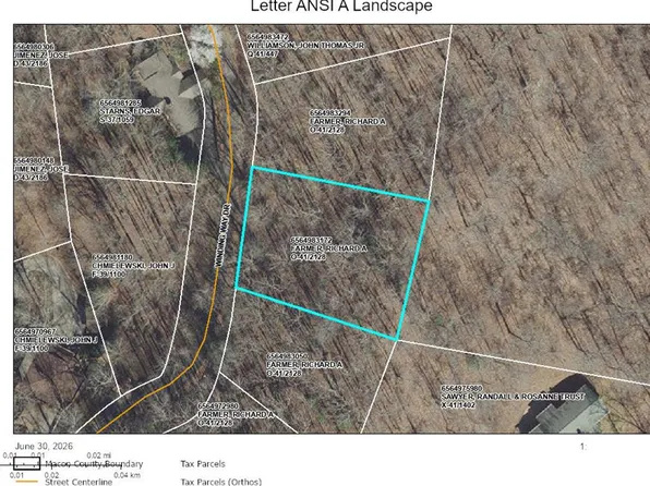 40 Winding Way Dr, Franklin, NC 28734