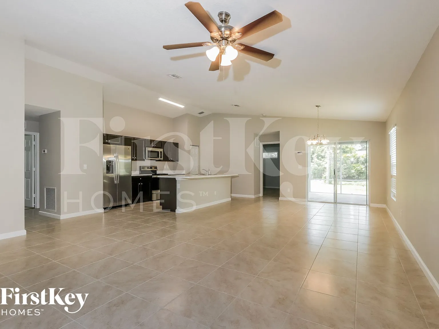 4 bed, 2.0 bath, 1833 sqft, $2,750 — Photo 4