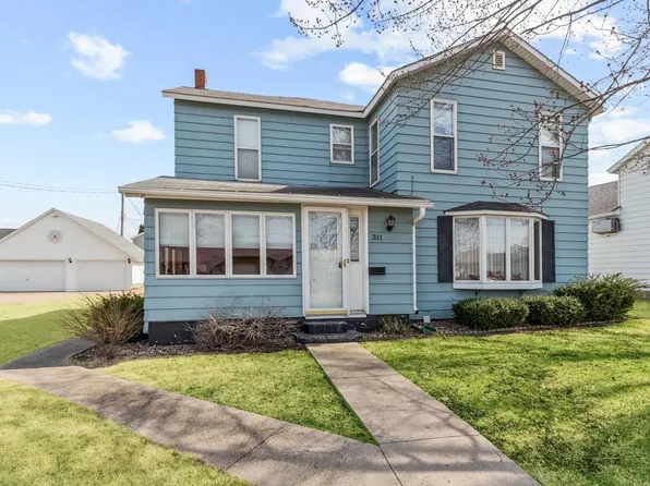 311 Broad St, Sabula, IA 52070