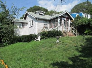 18 Suwanee Rd, Weymouth, MA 02189