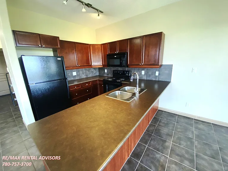 501 Palisades Way #404 — Photo 19