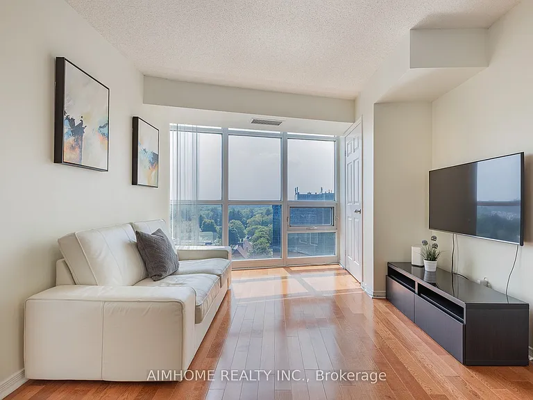 30 Harrison Garden Blvd #1106 — Photo 7