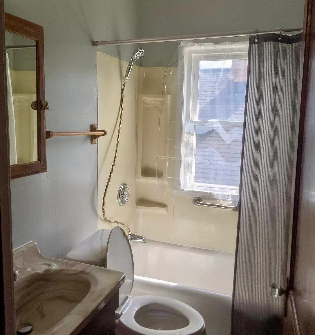 2 bed, 1000 sqft, $1,000 — Photo 3