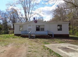 304 Elizabeth Ave, Lincolnton, NC 28092