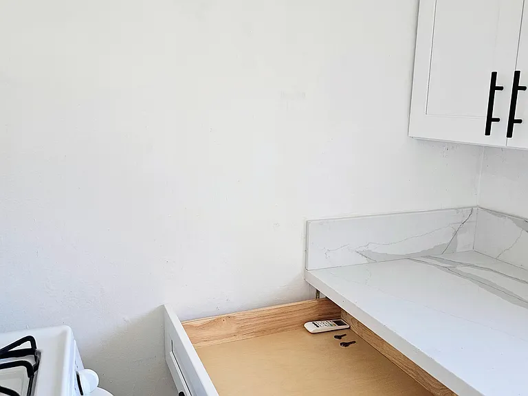 1224 Corson St #4 — Photo 9