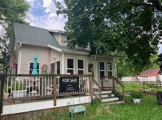 6908 Paoli Rd, Belleville, WI 53508