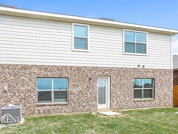 4th image of 317 Bearman Dr