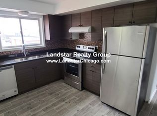 1312 Carol St APT B, Park Ridge, IL 60068