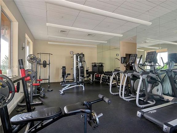 4th image of 3232 SW 22nd St #1701