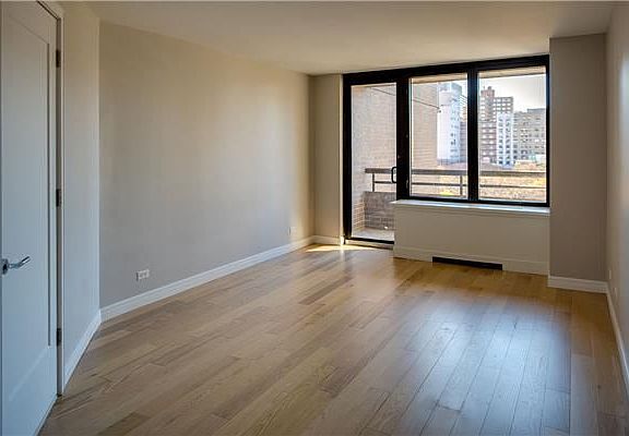 5th image of 330 E 38th St APT 38P