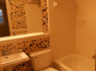 5743F Bramblegate Dr, Greensboro, NC 27409