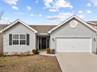 2772 Cedar Grove Dr, Belleville, IL 62221