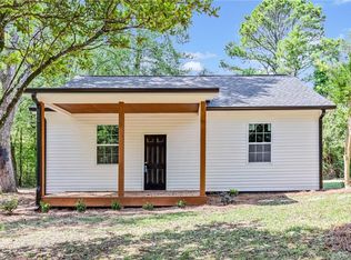 19 Lakeview Dr SE, Cartersville, GA 30121