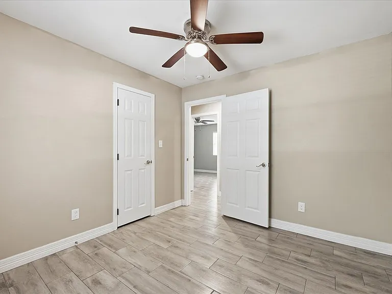 1040 Pine Cove St — Photo 6