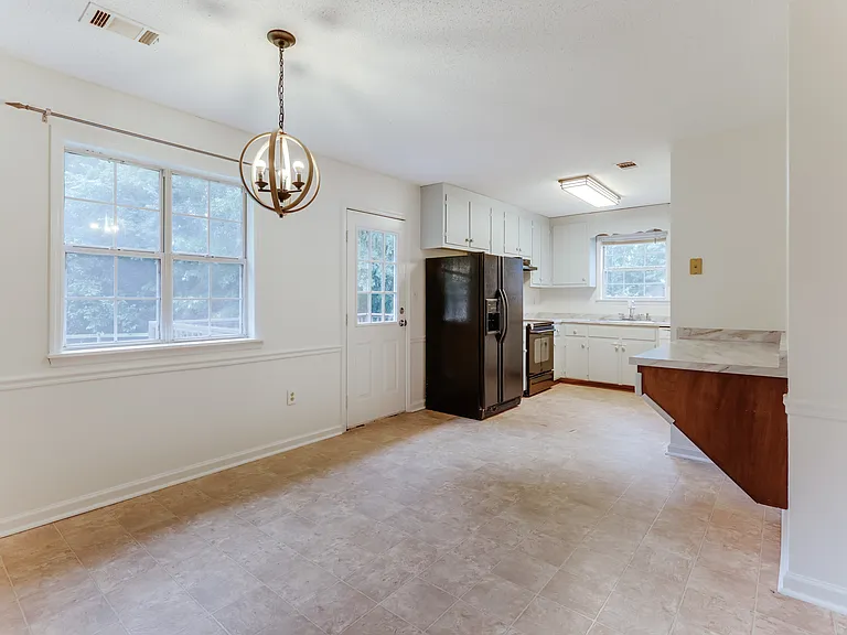 180 Oak Dr — Photo 7