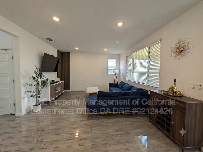 8840 Boes Way — Photo 13