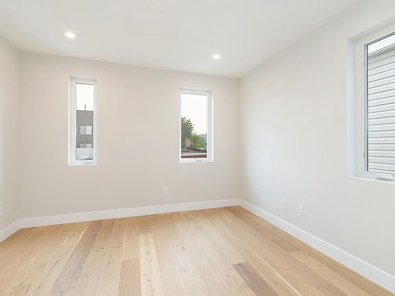 5th image of 1810 Germantown Ave #2
