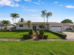 4940 SW 90th Ct, Miami, FL 33165