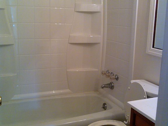 4th image of 1537 Normandy Dr