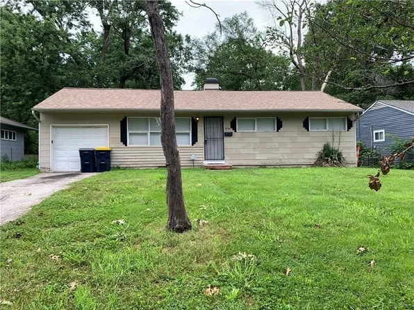6906 E 114th Ter, Kansas City, MO 64134