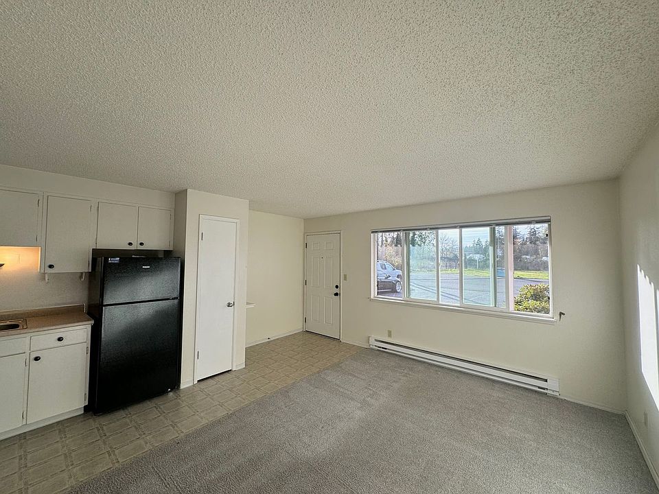 1st image of 5123 Seattle Ave SW APT 3